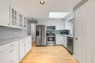15 Temple Rd, Waltham, MA 02452 - Photo 2