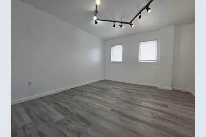 165 Cottage St #706, Chelsea, MA 02150 - Photo 4