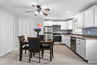 284 Chestnut St #B, North Attleboro, MA 02760 - Photo 18