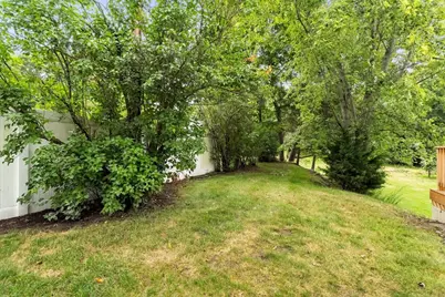 284 Chestnut St #B, North Attleboro, MA 02760 - Photo 36