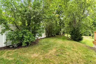 284 Chestnut St, North Attleboro, MA 02760 - Photo 36