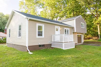 22 Lakeside Ave, Webster, MA 01570 - Photo 2