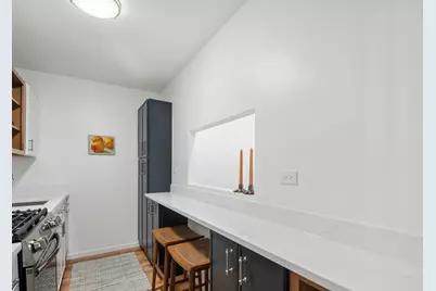 6 Whittier Pl #3L, Boston, MA 02114 - Photo 12