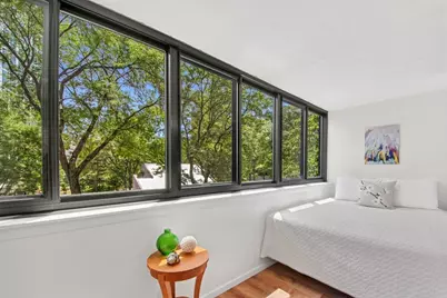 6 Whittier Pl #3L, Boston, MA 02114 - Photo 4