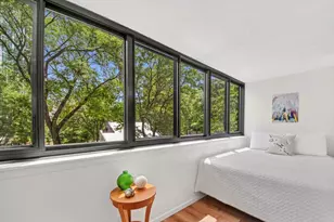 6 Whittier Pl, Boston, MA 02114 - Photo 4