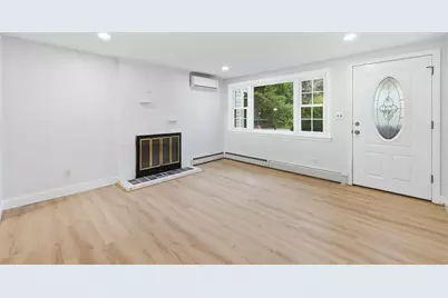 4 Lawrence Rd, Wayland, MA 01778 - Photo 2