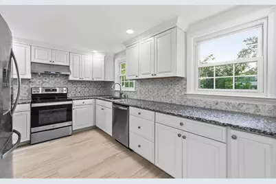 4 Lawrence Rd, Wayland, MA 01778 - Photo 8