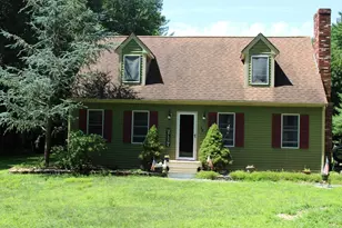 56 Macomber St, Berkley, MA 02779 - Photo 2