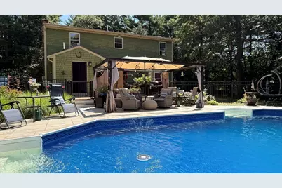 56 Macomber St, Berkley, MA 02779 - Photo 2