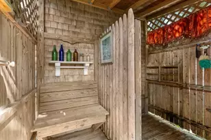 20 Park St, Yarmouth, MA 02673 - Photo 8