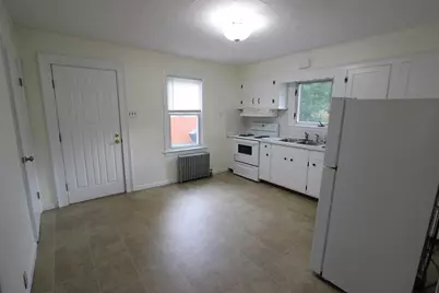 23 Saxon St #23, Franklin, MA 02038 - Photo 4