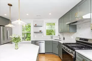 247 Hale St, Beverly, MA 01915 - Photo 4