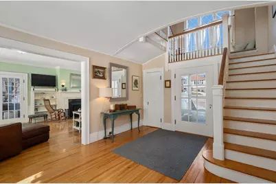 25 Kenwood Ave, Worcester, MA 01605 - Photo 6