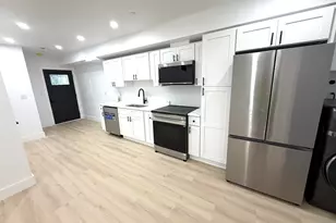 36 Shepard St, Boston, MA 02135 - Photo 8