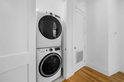 218 Old Colony Avenue #503, Boston, MA 02127 - Photo 4