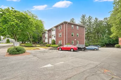 82 Neponset St #B, Canton, MA 02021 - Photo 4