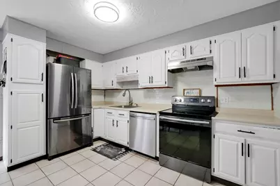 82 Neponset St #B, Canton, MA 02021 - Photo 8
