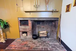 16 Parish Hill Rd, Granby, MA 01033 - Photo 10