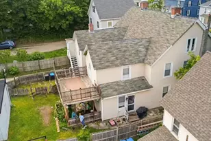 98 Lincoln St, Pittsfield, MA 01541 - Photo 6