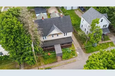 98 Lincoln St, Pittsfield, MA 01541 - Photo 2