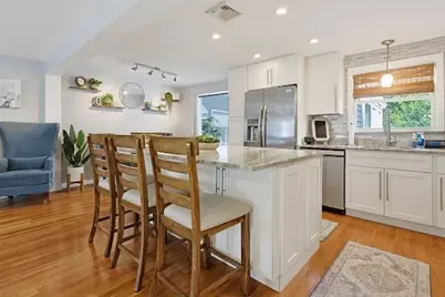 29 Stratford Ave, Stoughton, MA 02072 - Photo 4