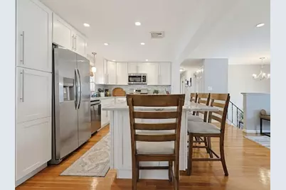29 Stratford Ave, Stoughton, MA 02072 - Photo 6