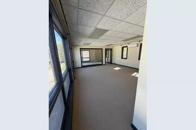 670 Pleasant St, Brockton, MA 02301 - Photo 4