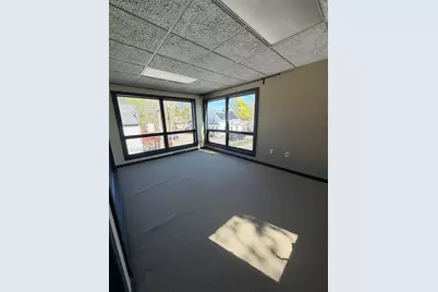 670 Pleasant St, Brockton, MA 02301 - Photo 6
