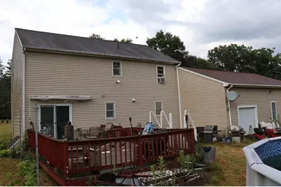 117 Charlton St, Oxford, MA 01540 - Photo 4