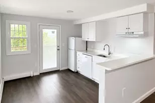 9 Avon Pl, Haverhill, MA 01832 - Photo 4