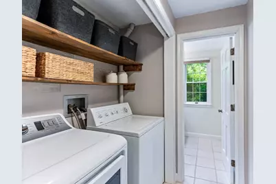 135 Lawndale Rd, Mansfield, MA 02048 - Photo 12