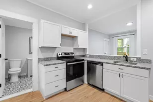 53 Orchard St, Pittsfield, MA 01201 - Photo 2
