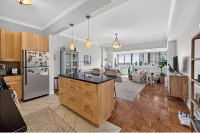 2 Hawthorne Place #17G, Boston, MA 02114 - Photo 6
