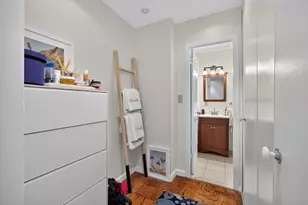 2 Hawthorne Pl, Boston, MA 02114 - Photo 10