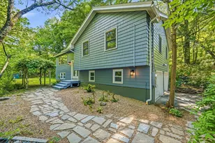 7 Hillcrest Dr, Acton, MA 01720 - Photo 2