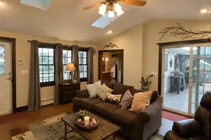 18 Hunnewell Rd, Worcester, MA 01606 - Photo 8