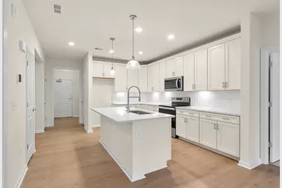5 Peters Farm Way #410, Westborough, MA 01581 - Photo 2
