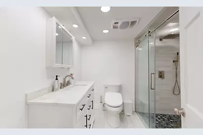 28 Deforest St, Boston, MA 02136 - Photo 20