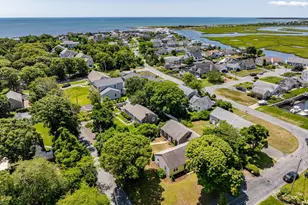11 Gateway St, Yarmouth, MA 02664 - Photo 4