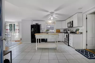 11 Gateway St #1, Yarmouth, MA 02664 - Photo 6