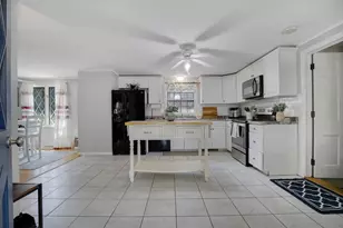 11 Gateway St, Yarmouth, MA 02664 - Photo 6