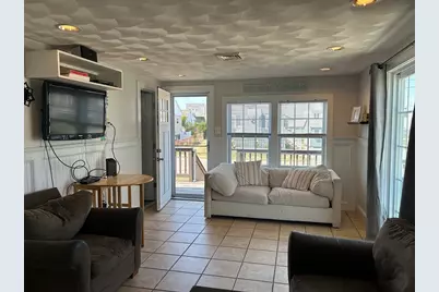 5 Arbeth Rd, Narragansett, RI 02879 - Photo 4
