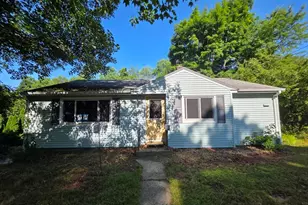 20 Deborah St, Palmer, MA 01069 - Photo 1