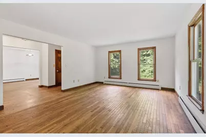 686 Scott Rd, Fitchburg, MA 01420 - Photo 6