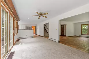 686 Scott Rd, Fitchburg, MA 01420 - Photo 6