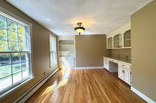 61 Carlton Ln, North Andover, MA 01845 - Photo 14
