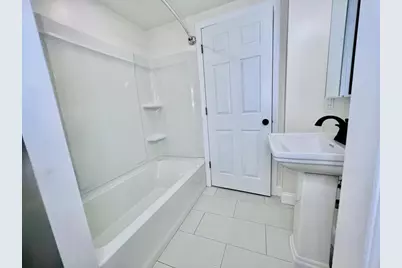 164 Ashburnham St #2, Fitchburg, MA 01420 - Photo 10