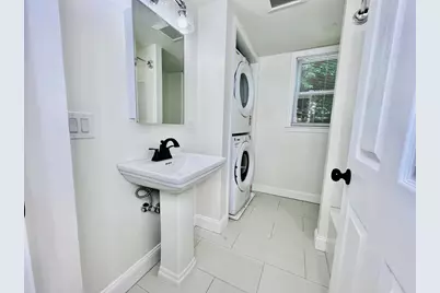 164 Ashburnham St #2, Fitchburg, MA 01420 - Photo 8