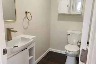 82 Sea St, Weymouth, MA 02191 - Photo 6