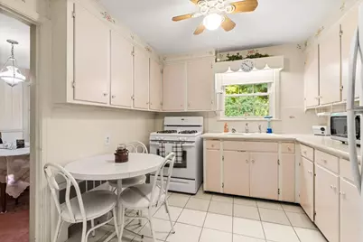 187 Havilah St, Lowell, MA 01852 - Photo 8